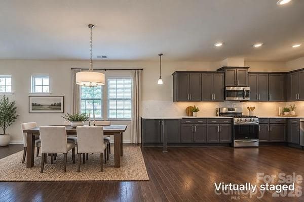 Single Family Residence at 2004 Hudson Mill Drive, Waxhaw, photo 7 of 35