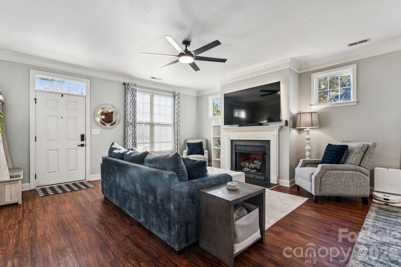 Townhouse at 363 Beacon Street, Concord, photo 2 of 24
