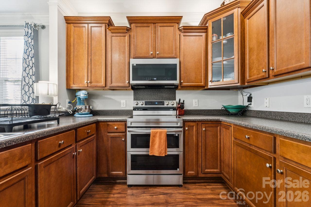 Townhouse at 363 Beacon Street, Concord, photo 5 of 24