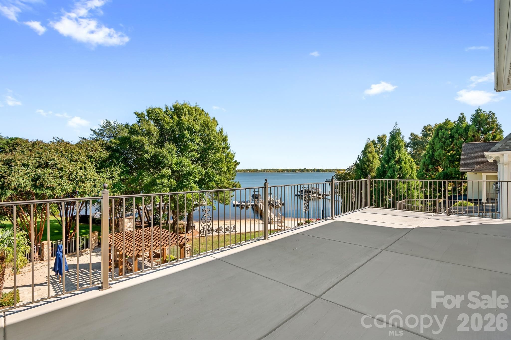 Single Family Residence at 17532 Sail View Drive, Cornelius, photo 29 of 42