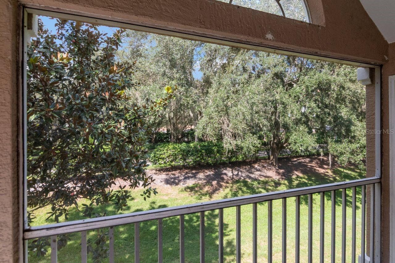Condominium at 9481 HIGHLAND OAK DR. #514, TAMPA, photo 6 of 30