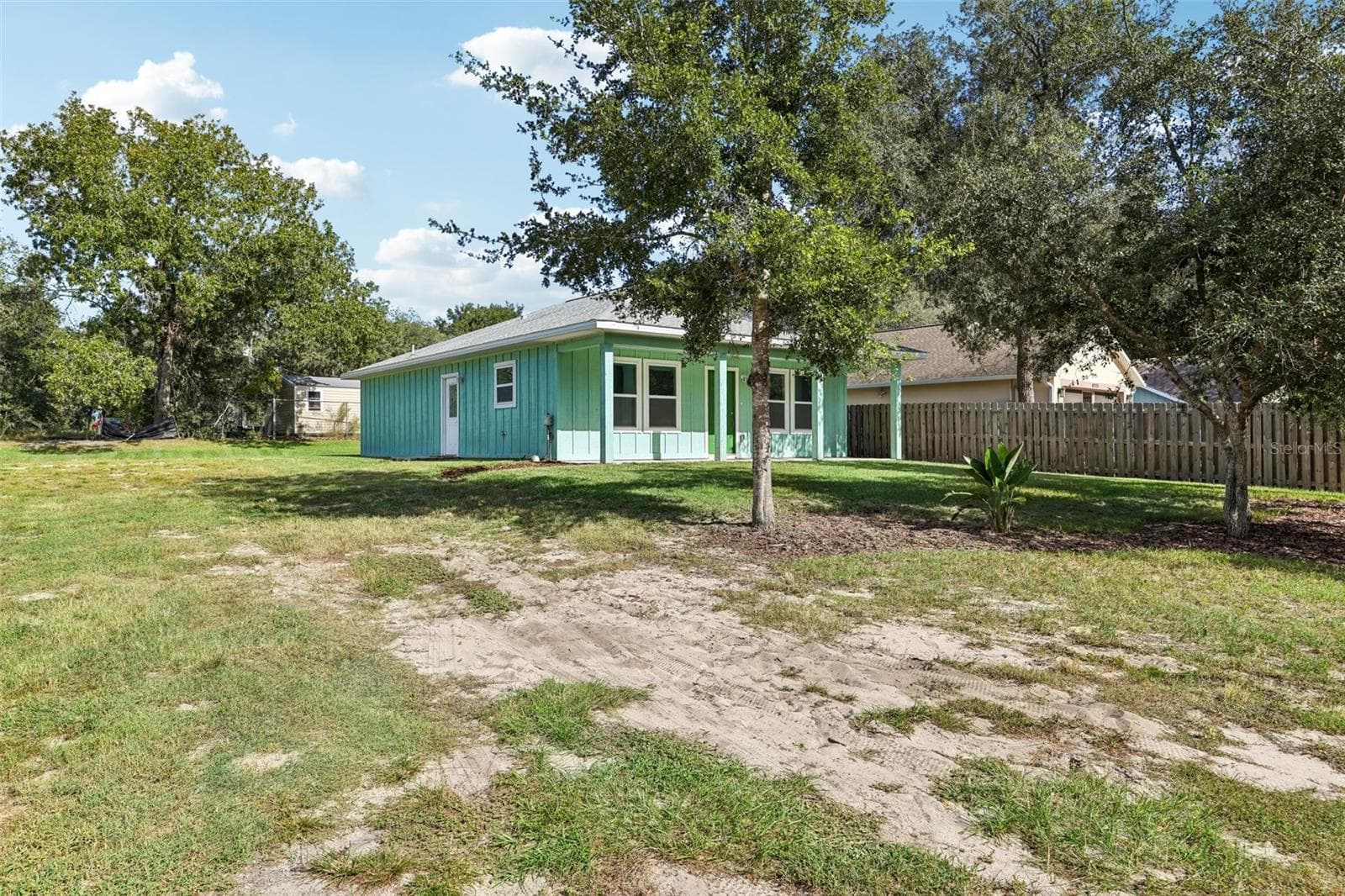 Single Family Residence at 40091 OAKRIDGE DR, LADY LAKE, photo 4 of 30