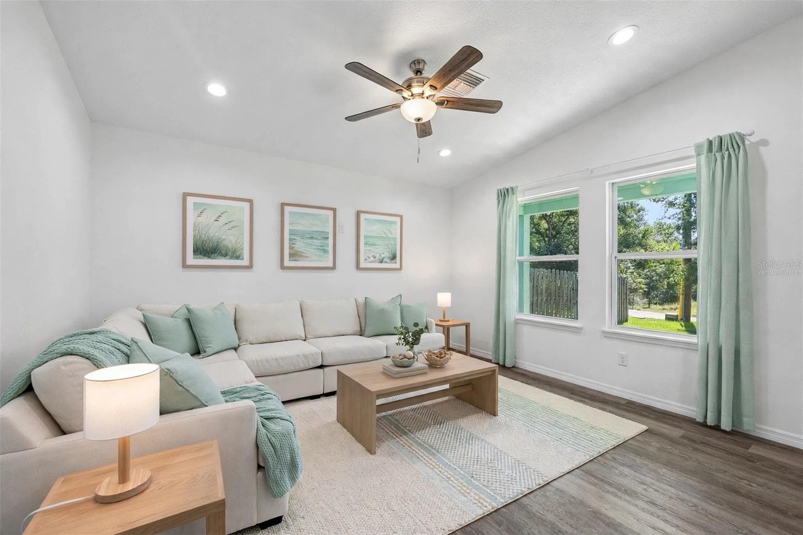 Virtually Staged - 40091 OAKRIDGE DR, LADY LAKE