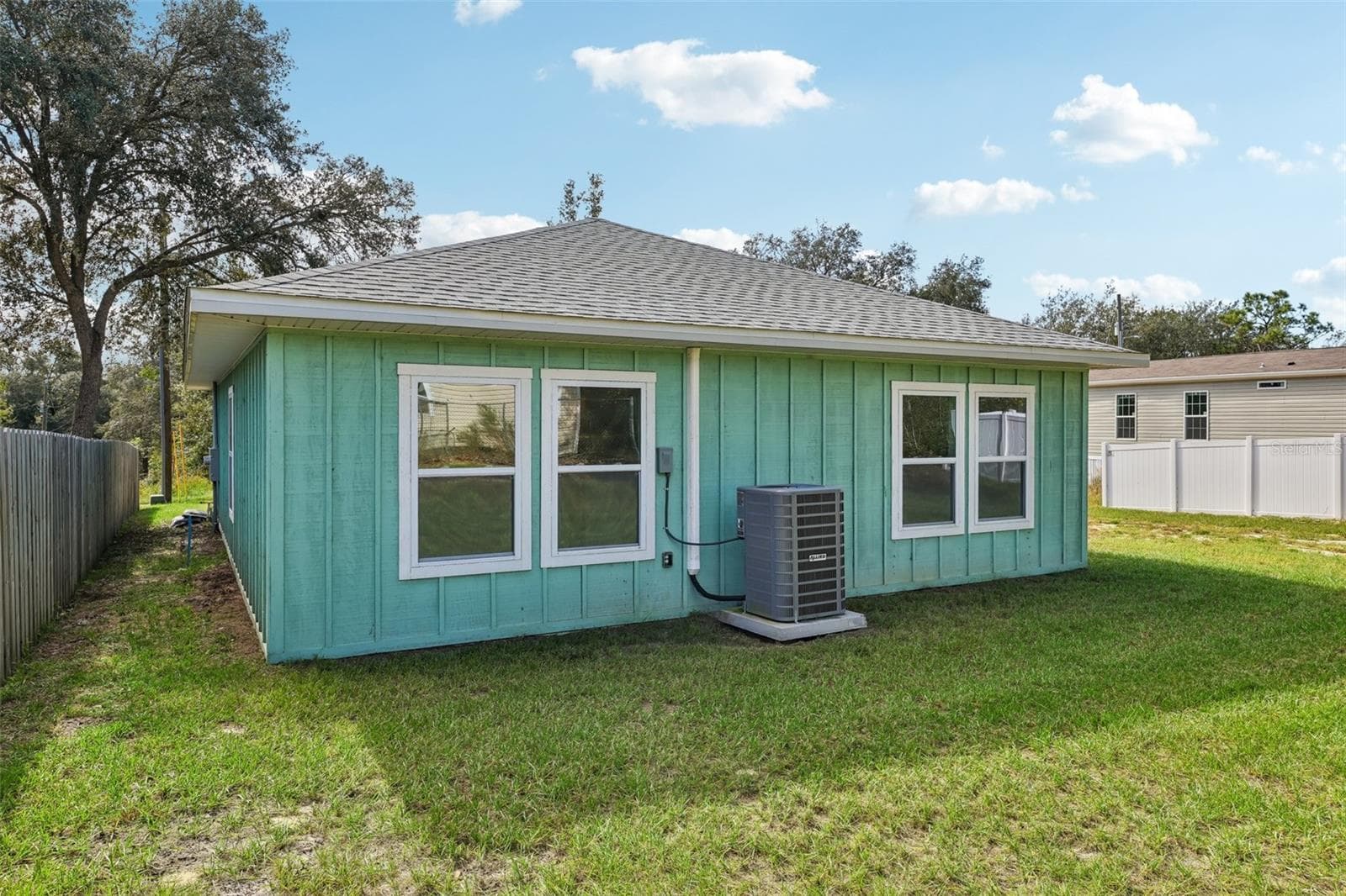Single Family Residence at 40091 OAKRIDGE DR, LADY LAKE, photo 28 of 30