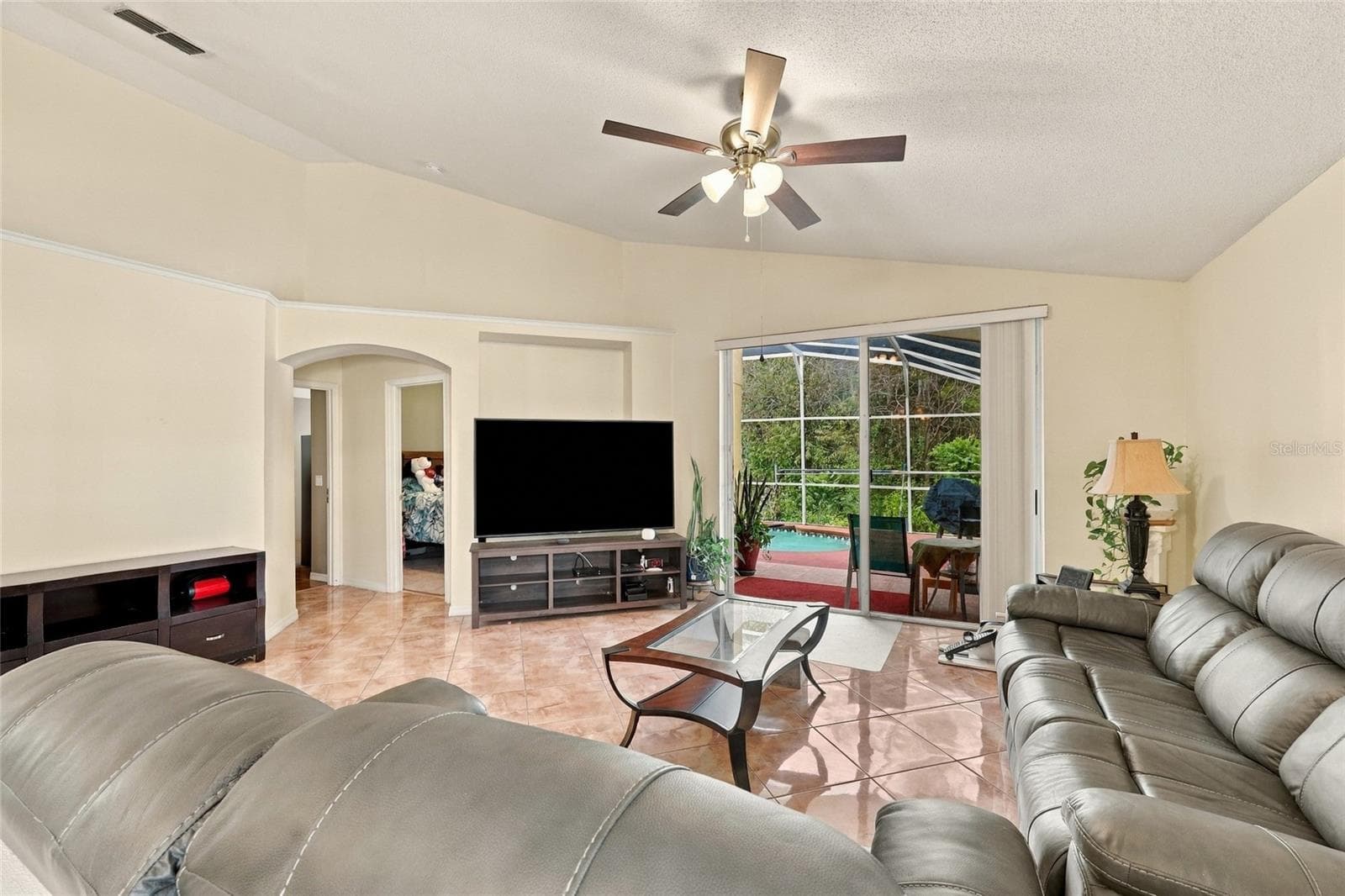 Single Family Residence at 2452 WINCHESTER BLVD, KISSIMMEE, photo 6 of 21