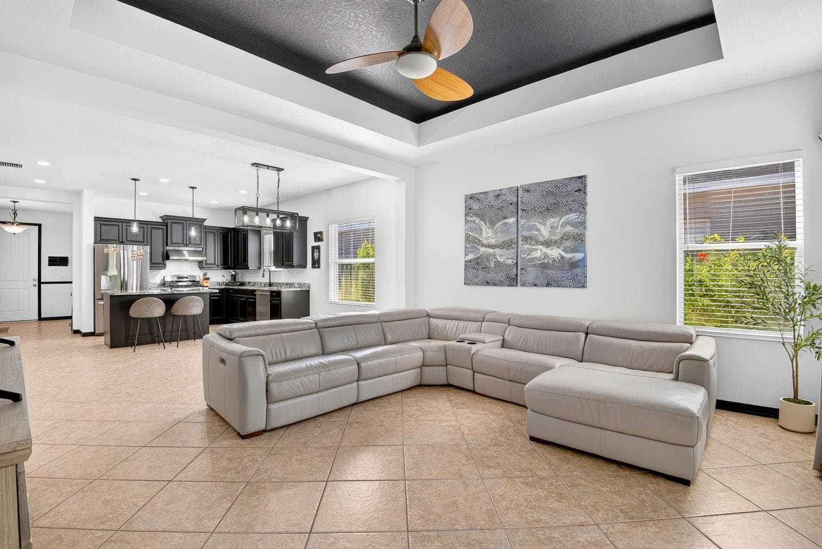 Single Family Residence at 4914 TORREY PINES RUN, BRADENTON, photo 8 of 78