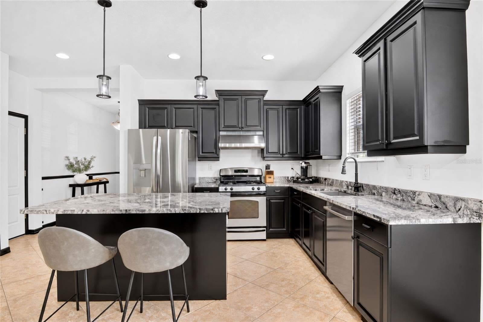Single Family Residence at 4914 TORREY PINES RUN, BRADENTON, photo 13 of 78