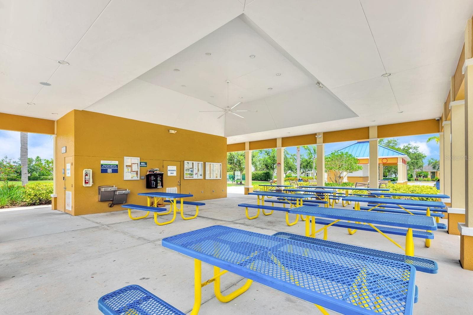 Single Family Residence at 4914 TORREY PINES RUN, BRADENTON, photo 49 of 78