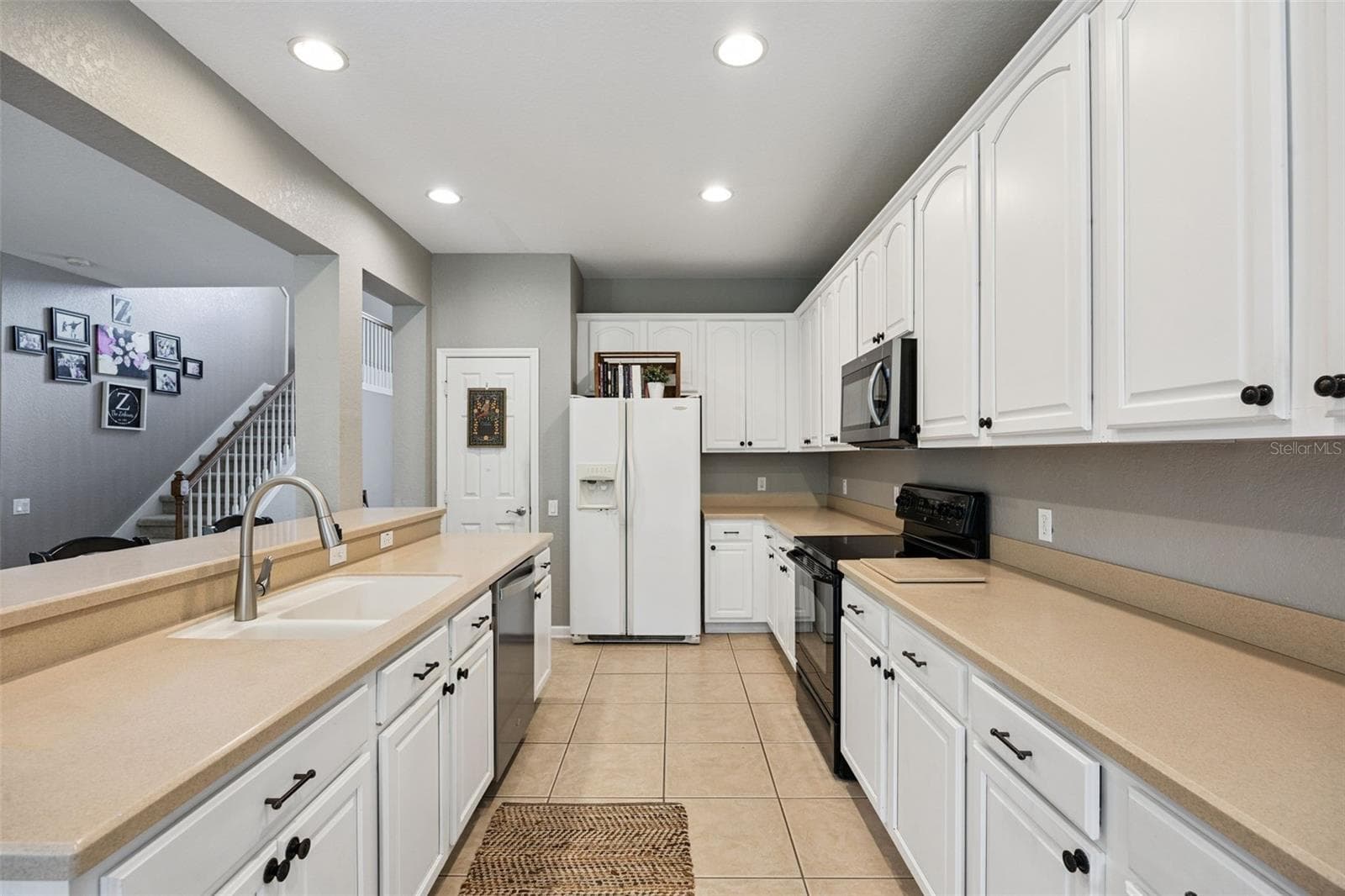Single Family Residence at 1140 TOLUKE PT, ORLANDO, photo 9 of 50
