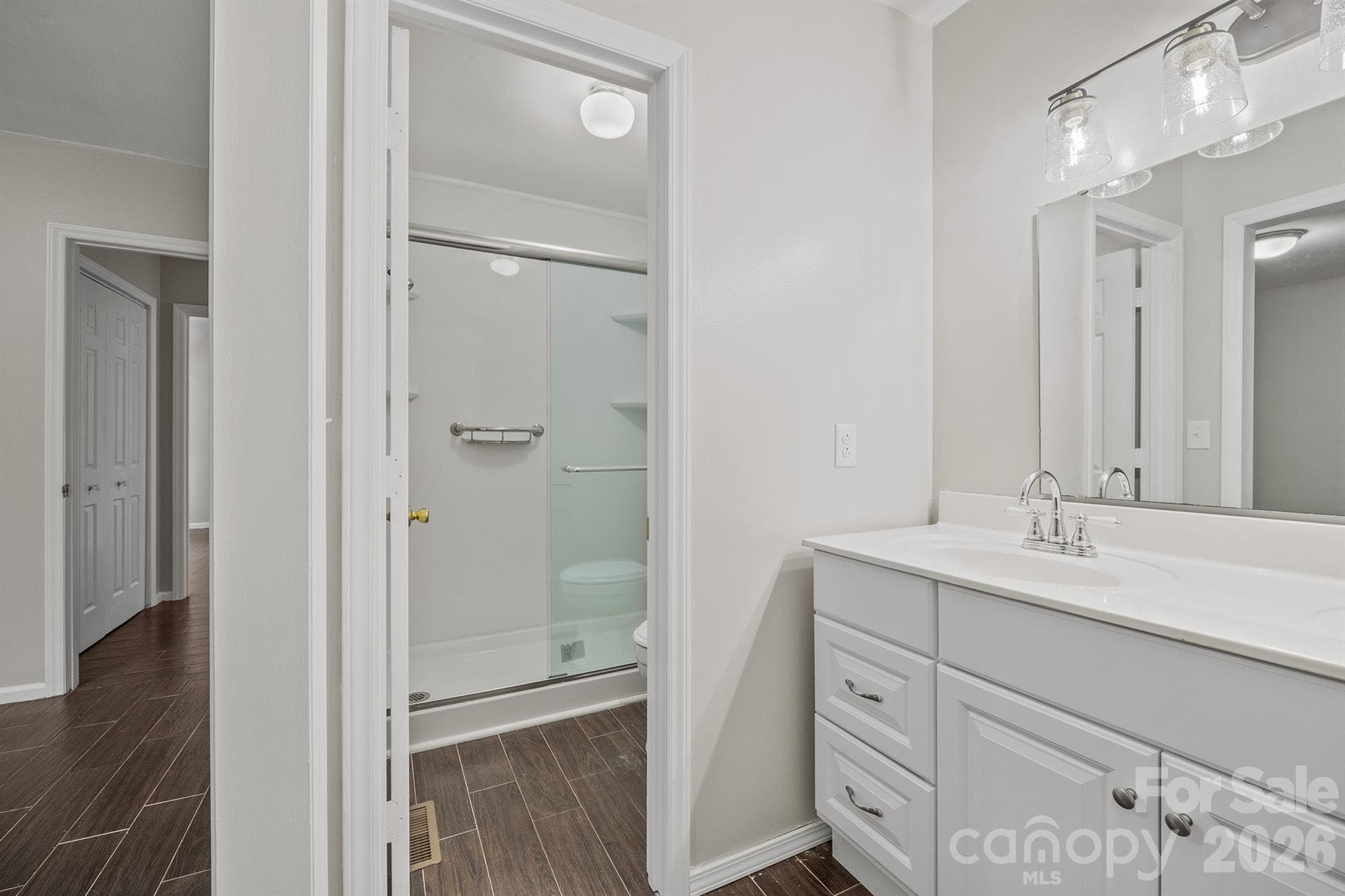 Townhouse at 731 10th Avenue NE, Hickory, photo 26 of 30