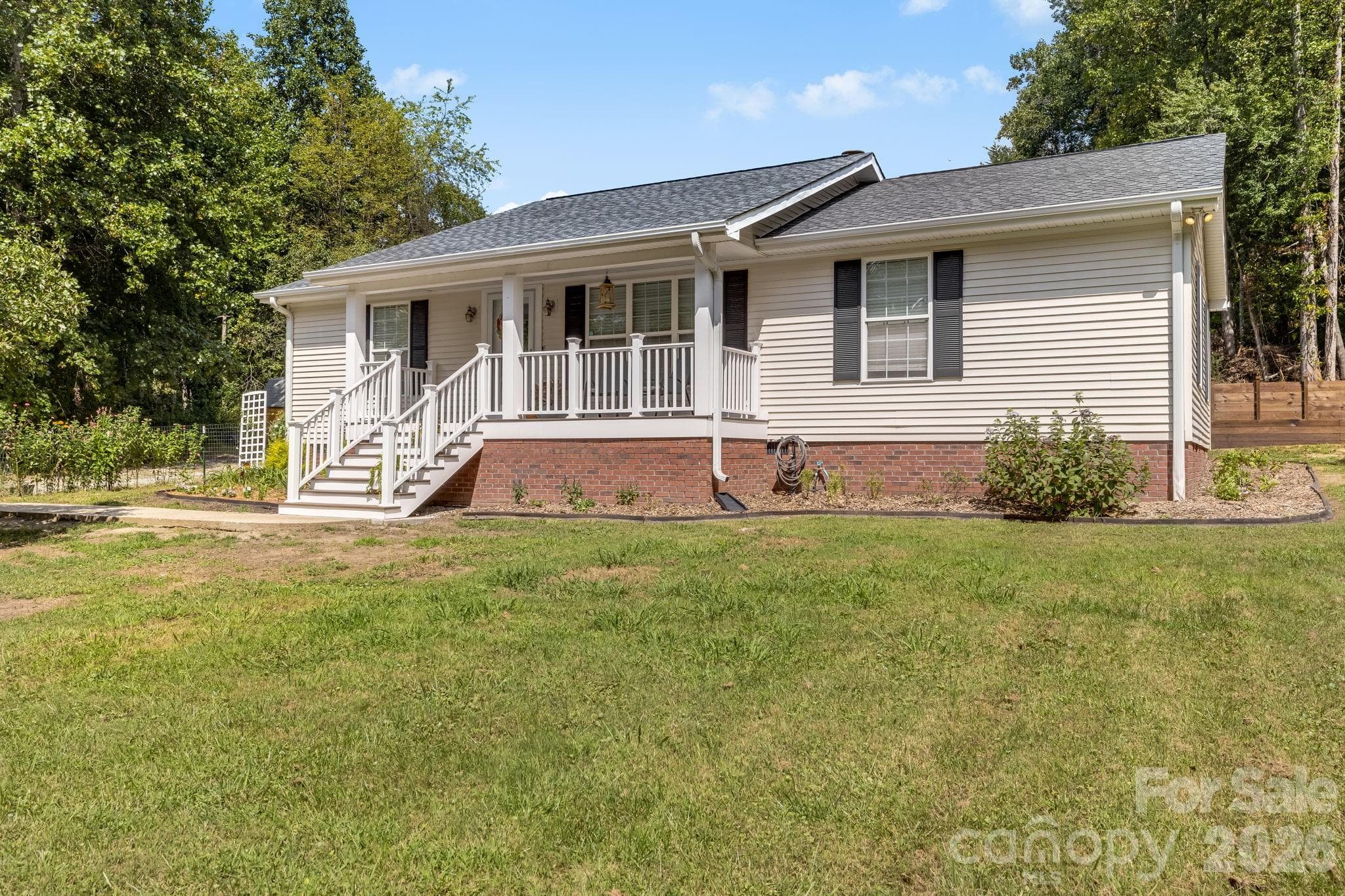 Single Family Residence at 710 Stoney Mountain Road, Hendersonville, photo 3 of 46