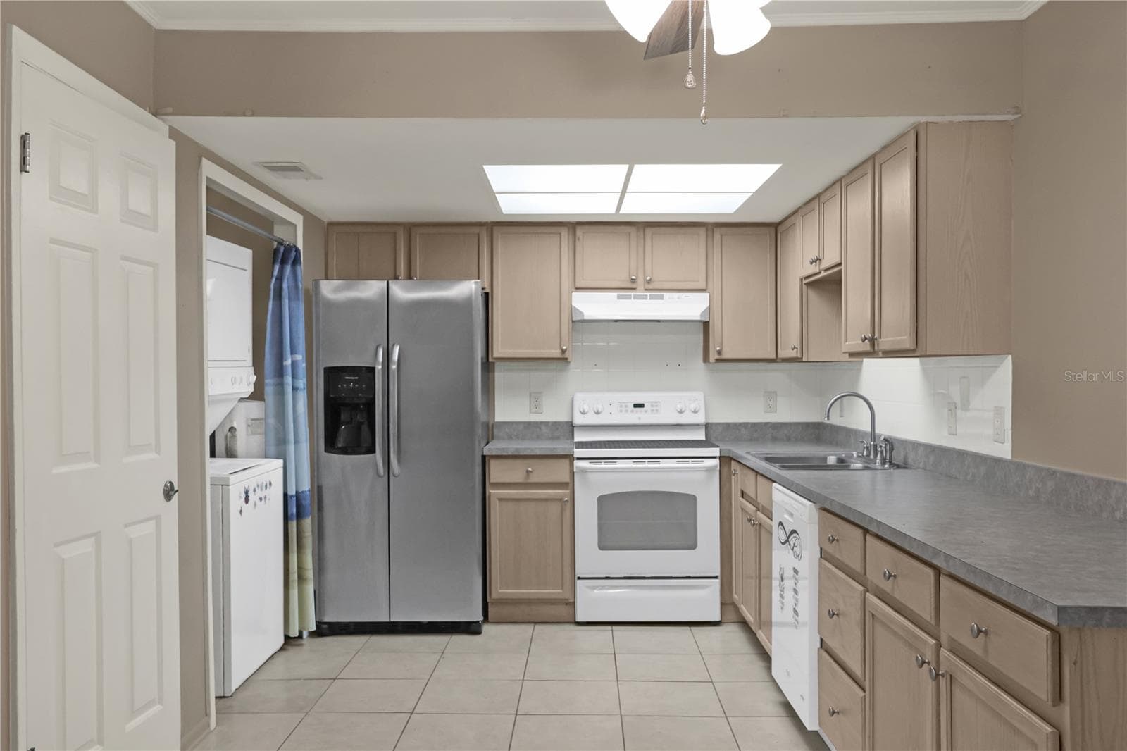 Condominium at 87 WINDTREE LN #K, WINTER GARDEN, photo 8 of 19