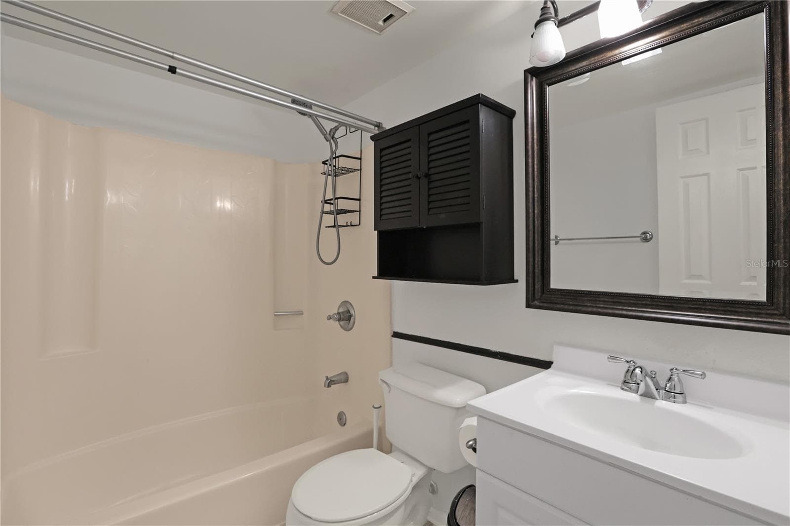 Bath 1 - 87 WINDTREE LN #K, WINTER GARDEN