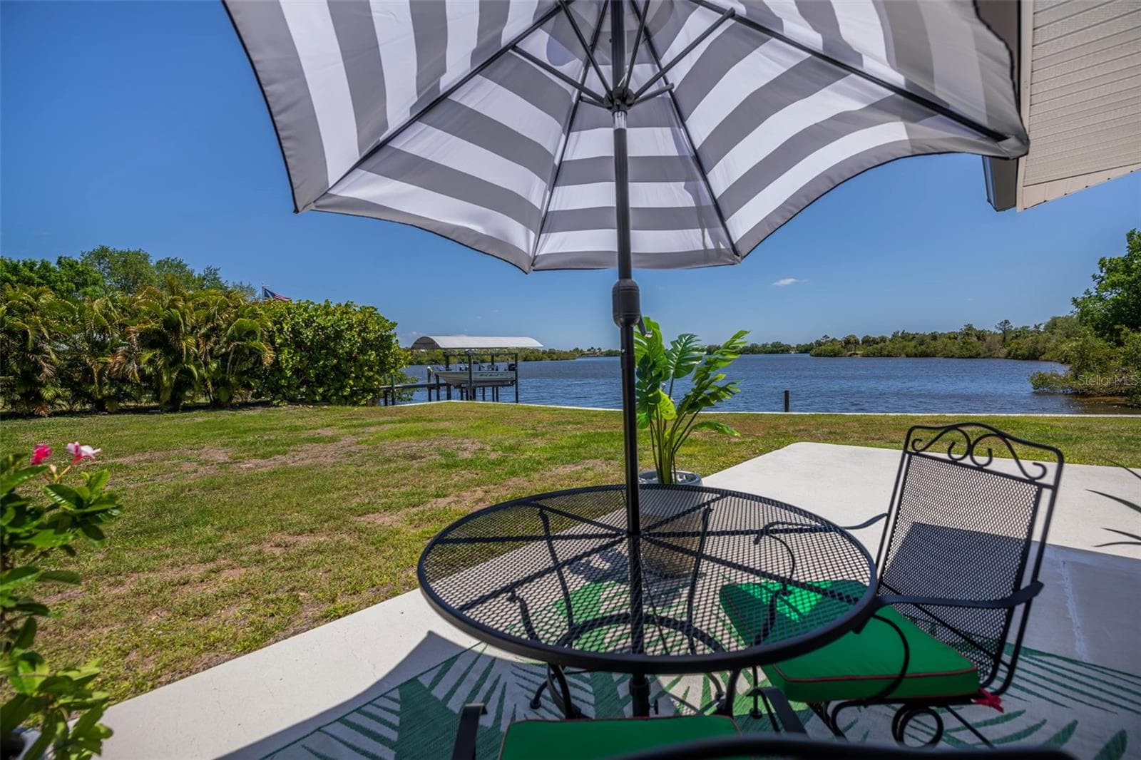 Single Family Residence at 3404 LAKE VIEW BLVD, PORT CHARLOTTE, photo 31 of 101