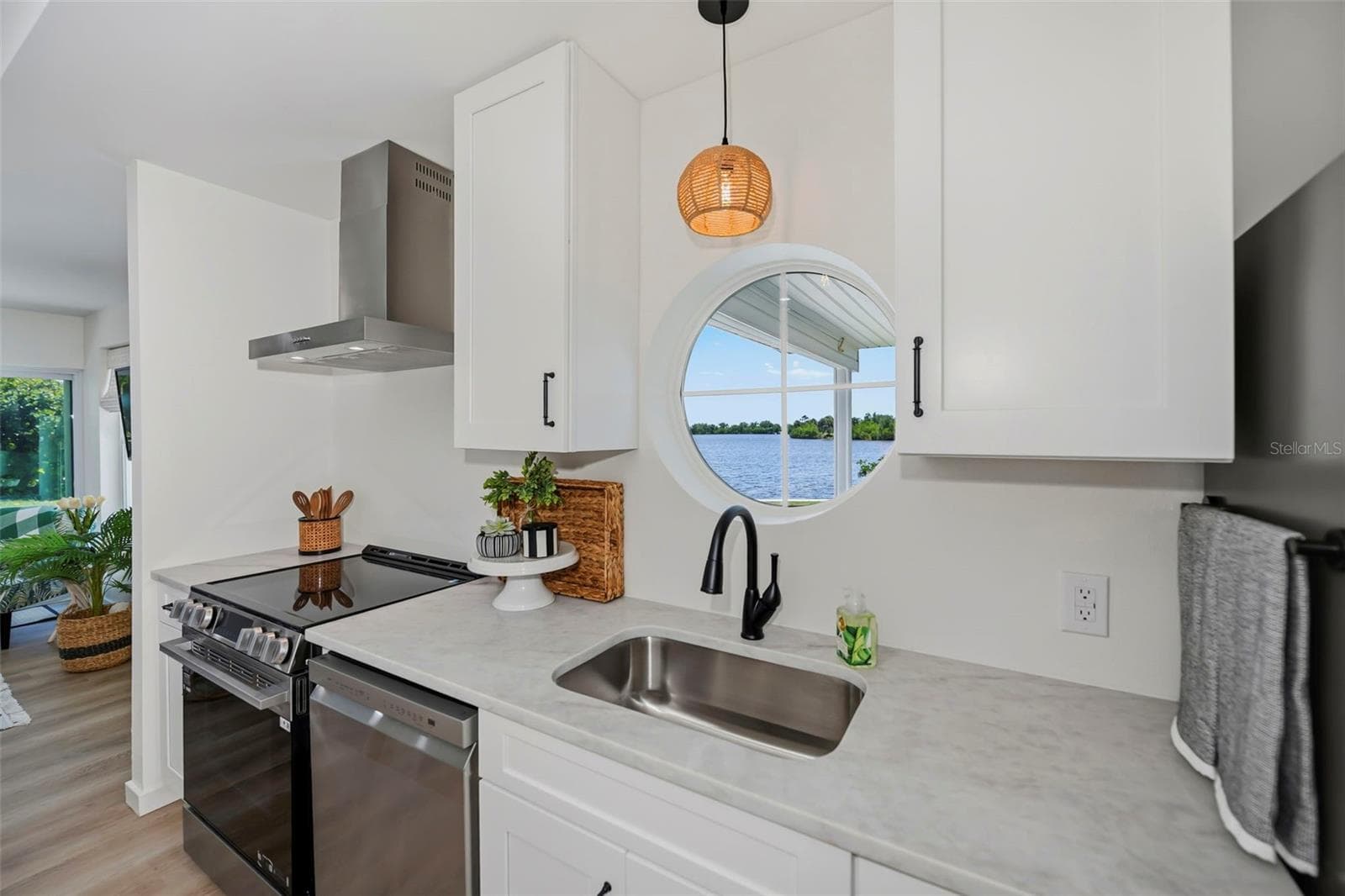 Single Family Residence at 3404 LAKE VIEW BLVD, PORT CHARLOTTE, photo 61 of 101