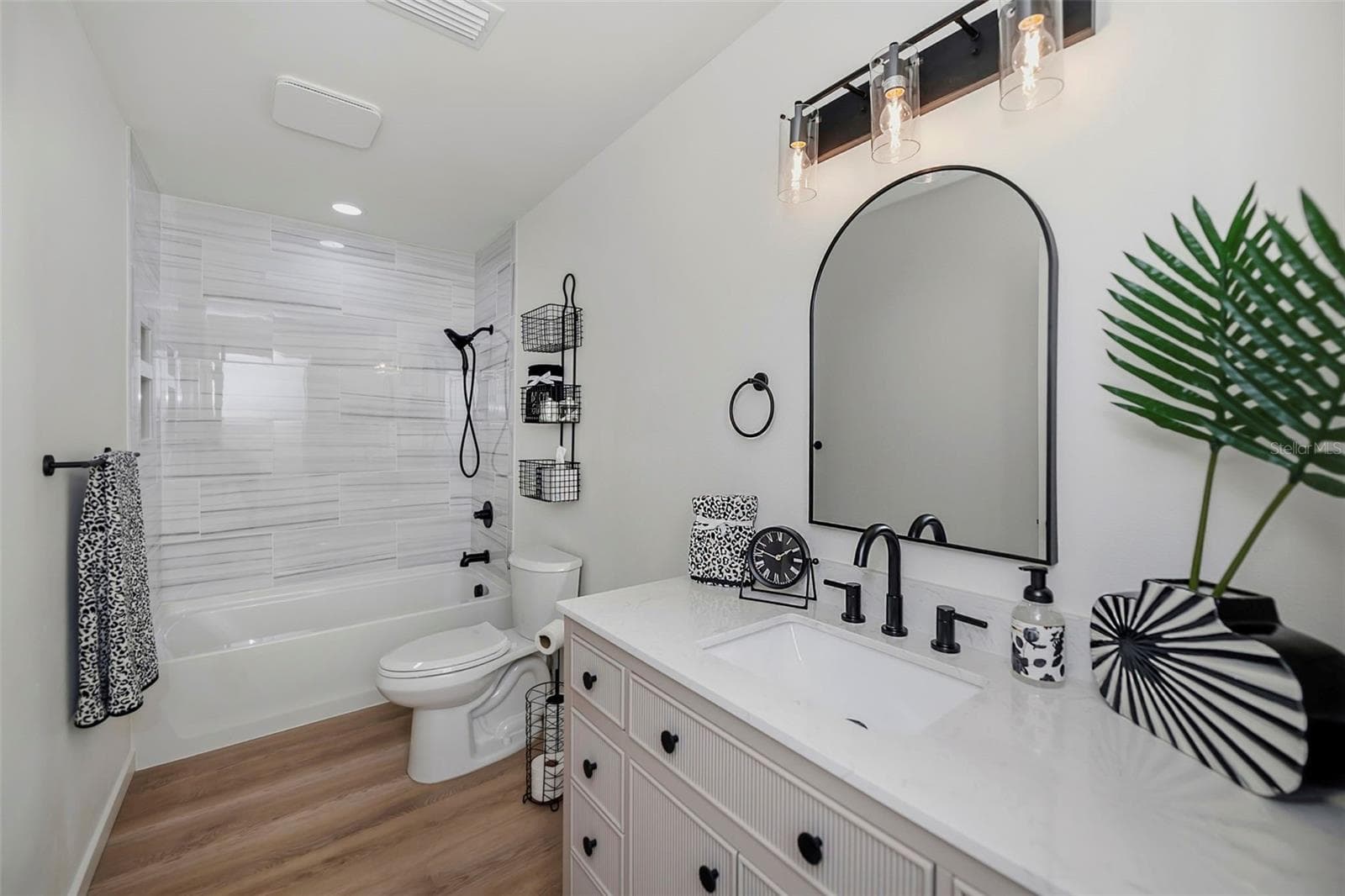 Single Family Residence at 3404 LAKE VIEW BLVD, PORT CHARLOTTE, photo 87 of 101