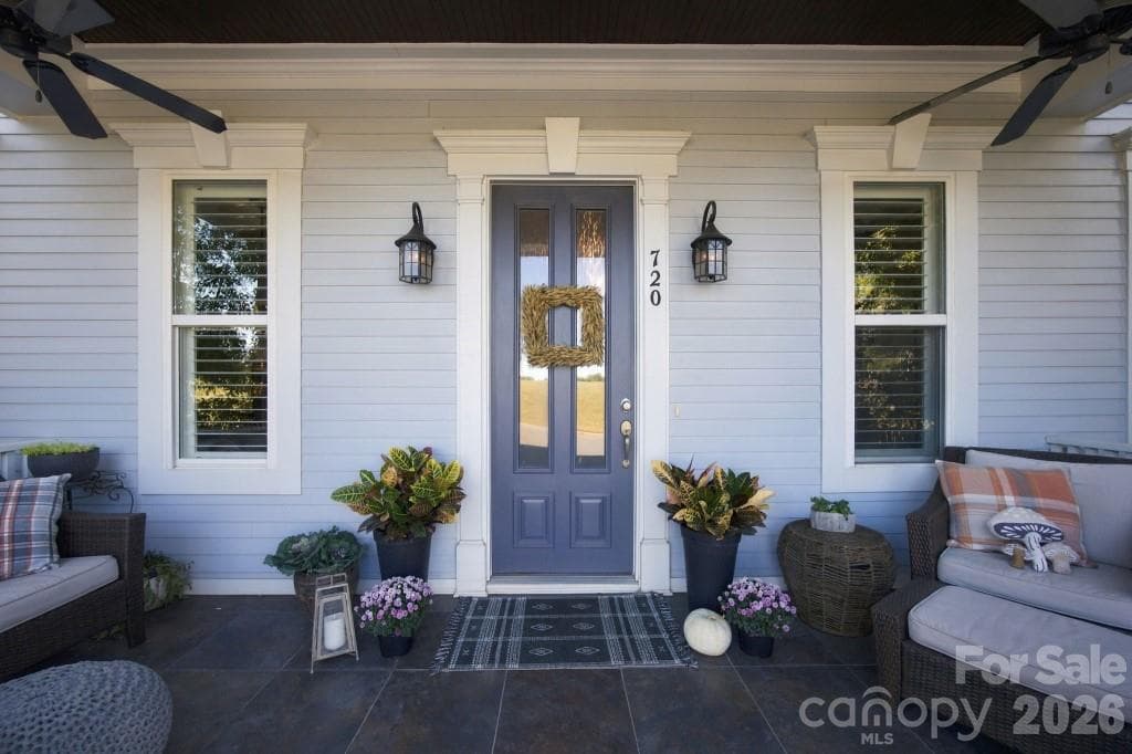 Single Family Residence at 720 Loretto Lane, Fort Mill, photo 8 of 48