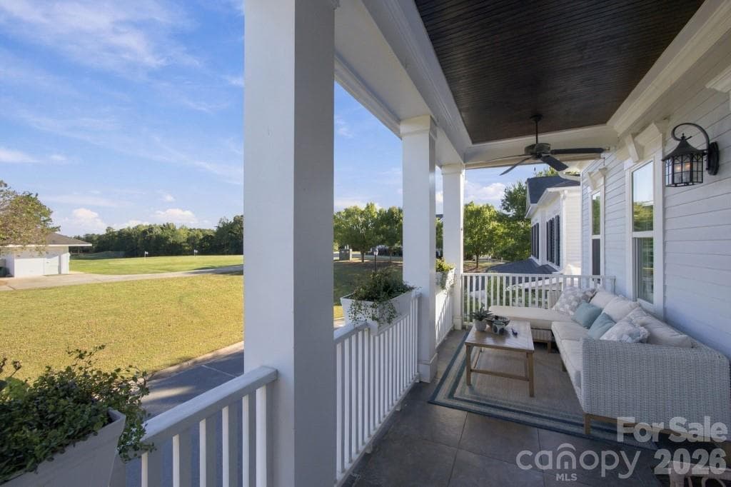 Single Family Residence at 720 Loretto Lane, Fort Mill, photo 11 of 48