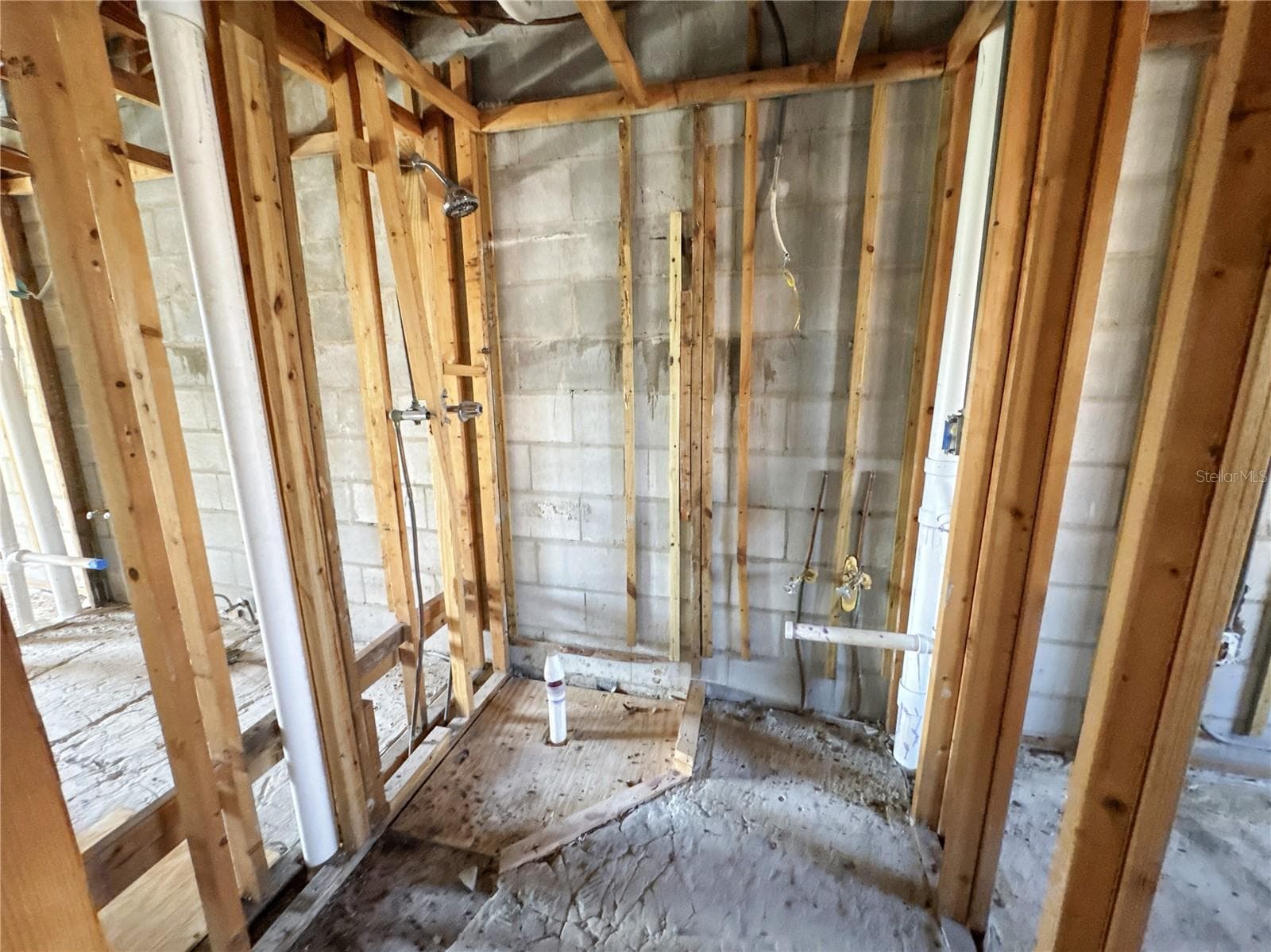 bathroom - 4085 LAKE BAYSHORE DR #C311, BRADENTON