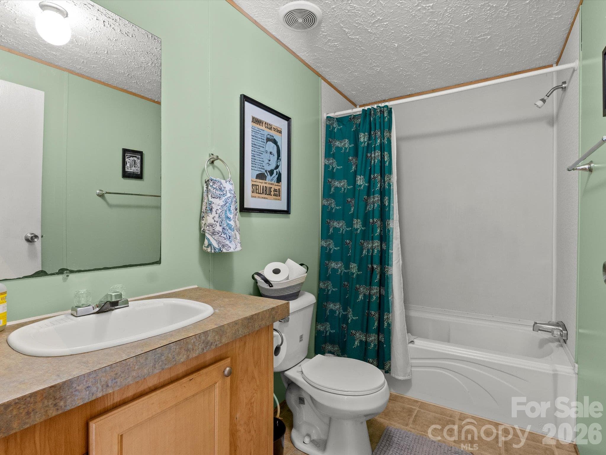 Single Family Residence at 25 Laurel Cove Road, Leicester, photo 24 of 30