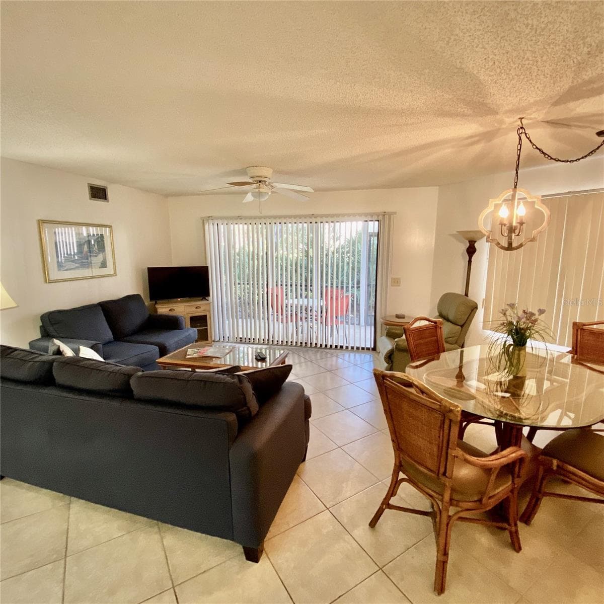 Condominium at 4437 46TH AVE W #4437, BRADENTON, photo 7 of 45