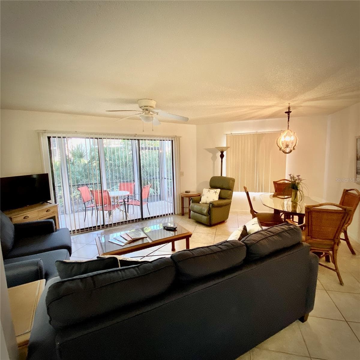 Condominium at 4437 46TH AVE W #4437, BRADENTON, photo 8 of 45