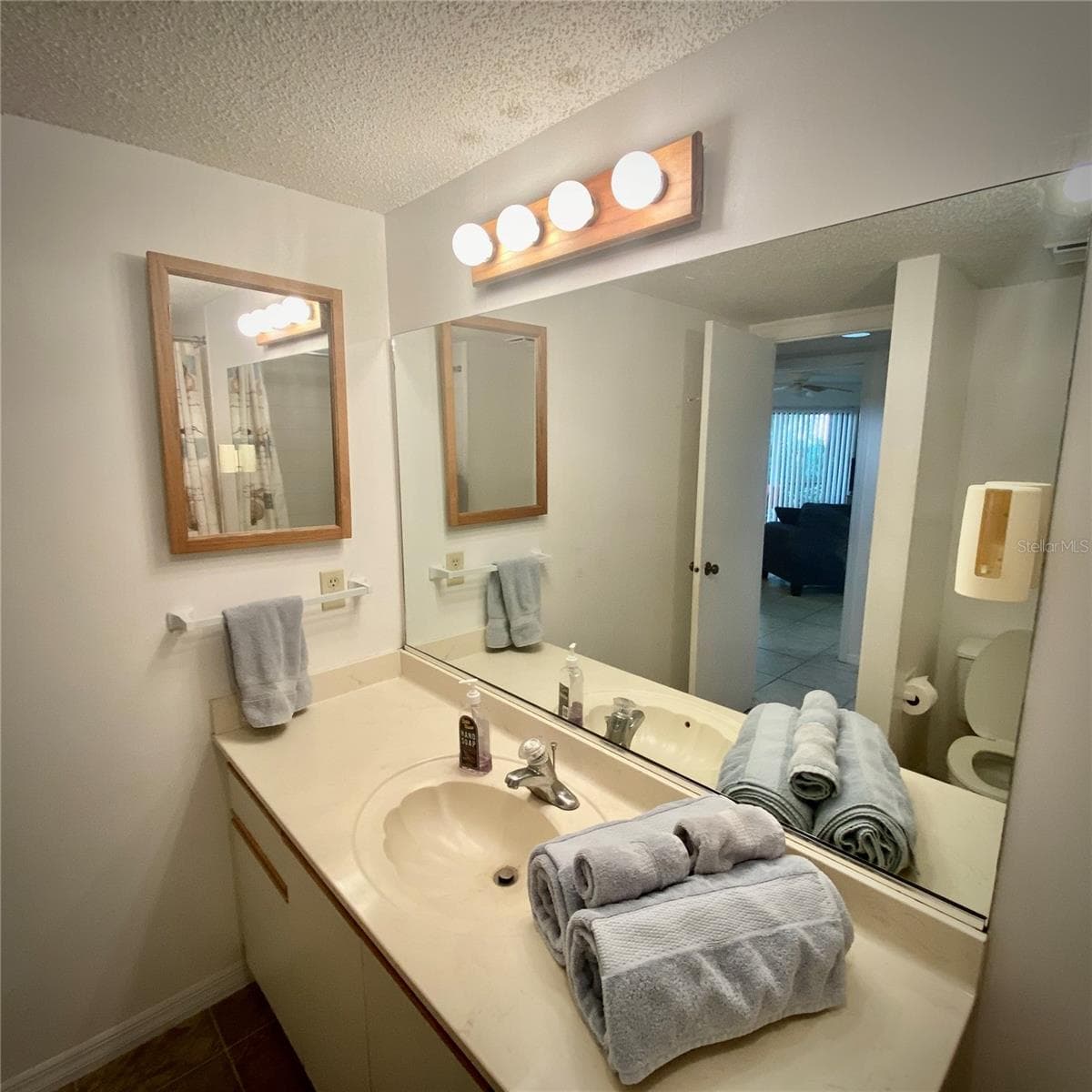 Condominium at 4437 46TH AVE W #4437, BRADENTON, photo 26 of 45