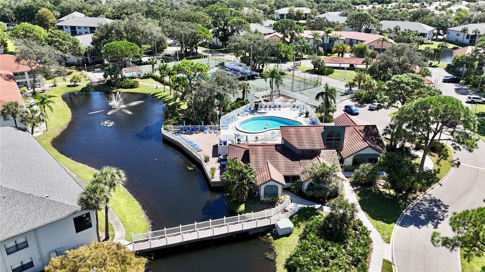 Condominium at 4437 46TH AVE W #4437, BRADENTON, photo 32 of 45