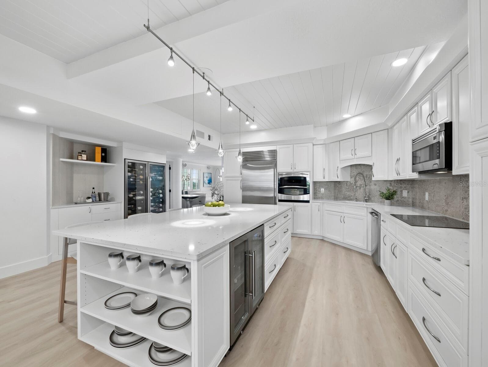 Condominium at 1260 DOLPHIN BAY WAY #301, SARASOTA, photo 9 of 30