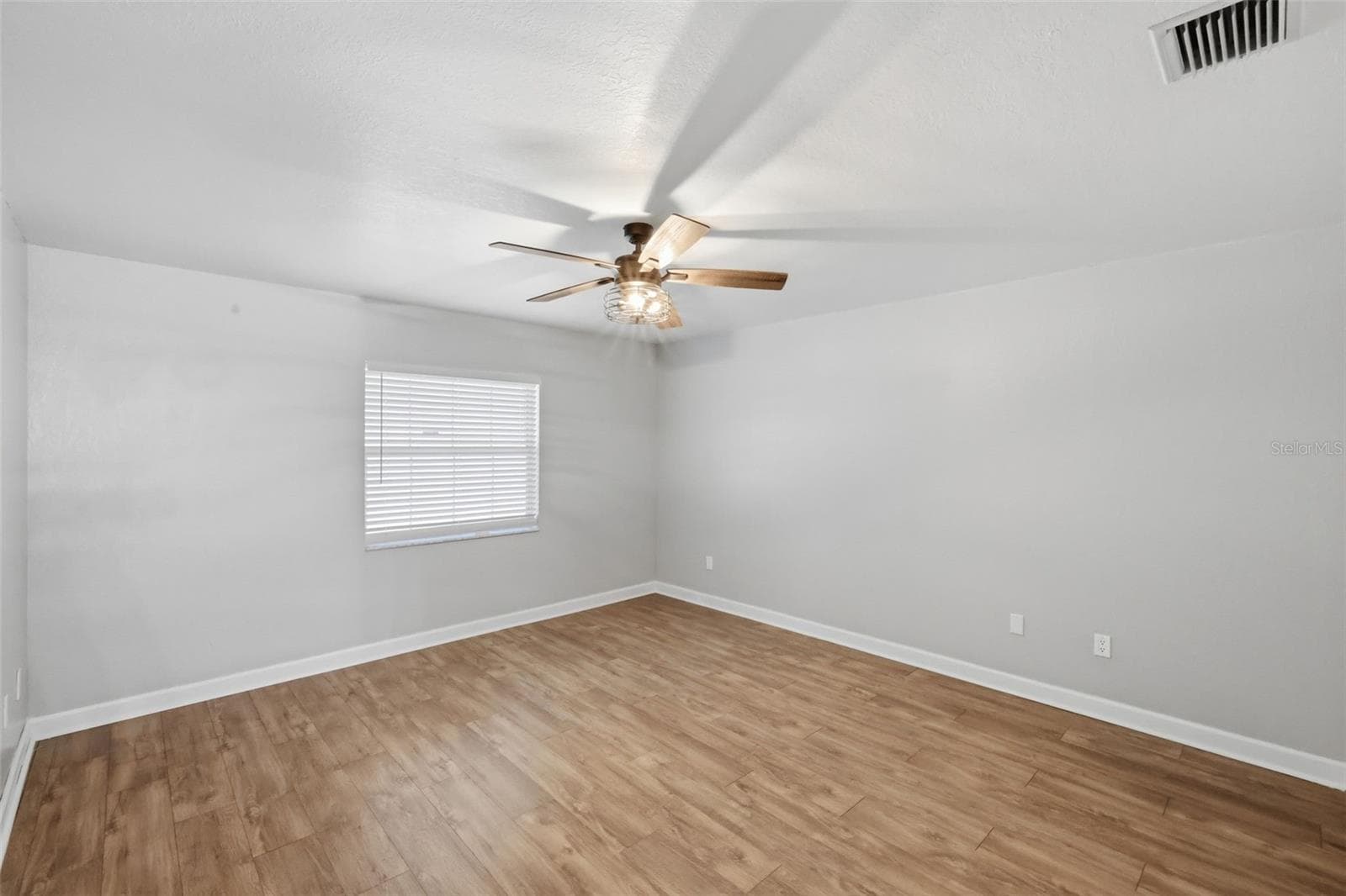 Single Family Residence at 11711 MESSLER RD, GIBSONTON, photo 16 of 65