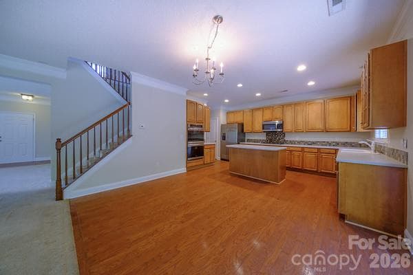 Single Family Residence at 13325 Pontchatrain Avenue, Charlotte, photo 7 of 19