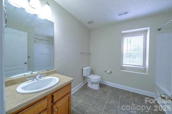 Secondary Bathroom - 13325 Pontchatrain Avenue, Charlotte