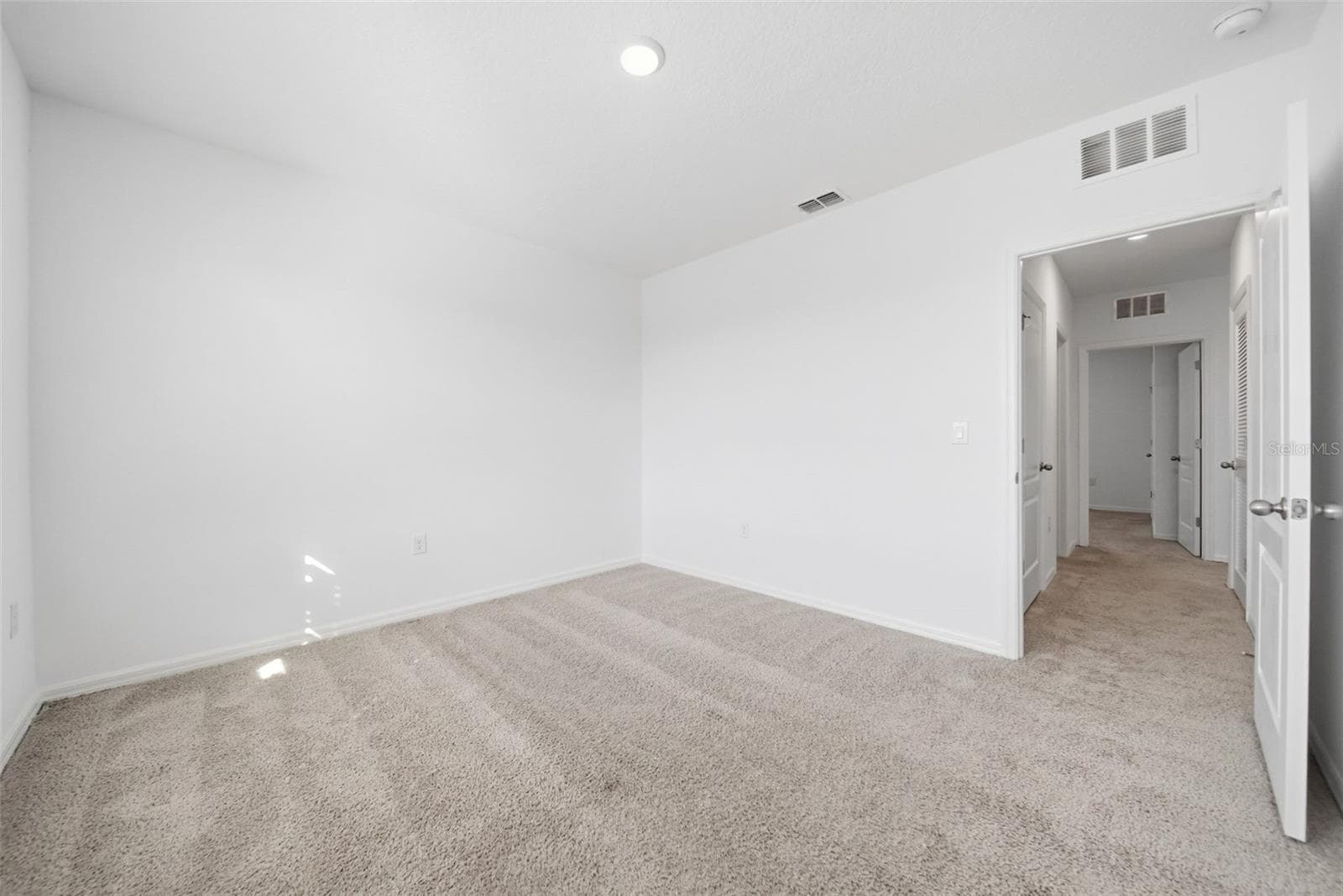 Single Family Residence at 3313 WOLF RUN ROAD, MOUNT DORA, photo 16 of 31