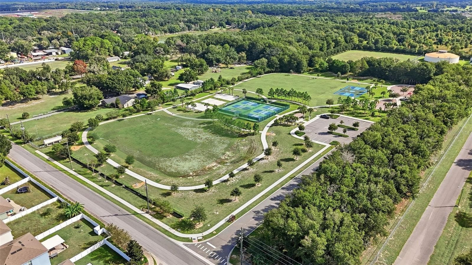 Single Family Residence at 3313 WOLF RUN ROAD, MOUNT DORA, photo 26 of 31