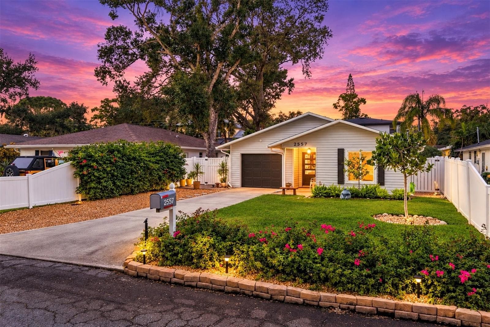 Single Family Residence at 2557 TEMPLE ST, SARASOTA, photo 11 of 71