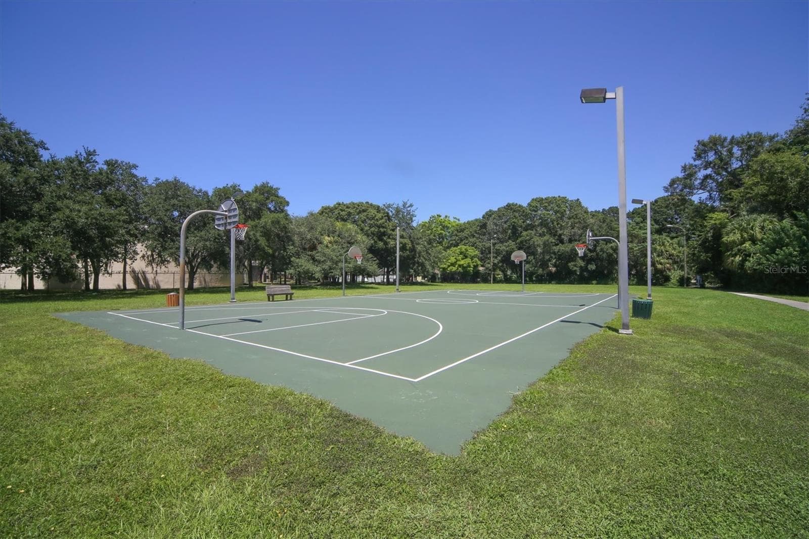 Single Family Residence at 2557 TEMPLE ST, SARASOTA, photo 60 of 71