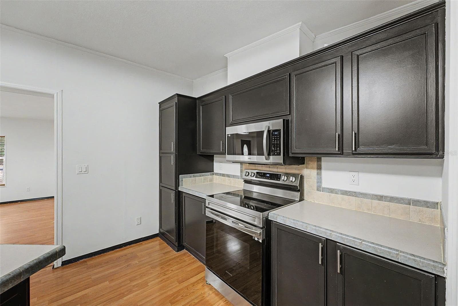 Manufactured Home at 17926 SE 49TH PL, HAWTHORNE, photo 43 of 93