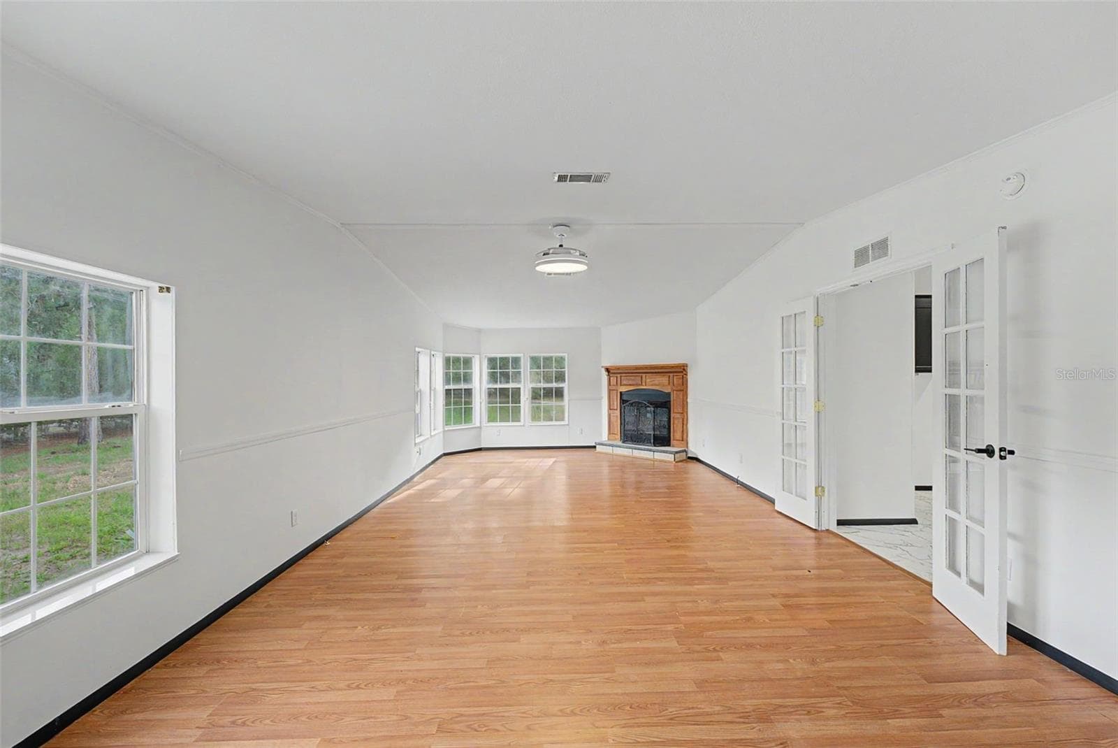 Manufactured Home at 17926 SE 49TH PL, HAWTHORNE, photo 50 of 93