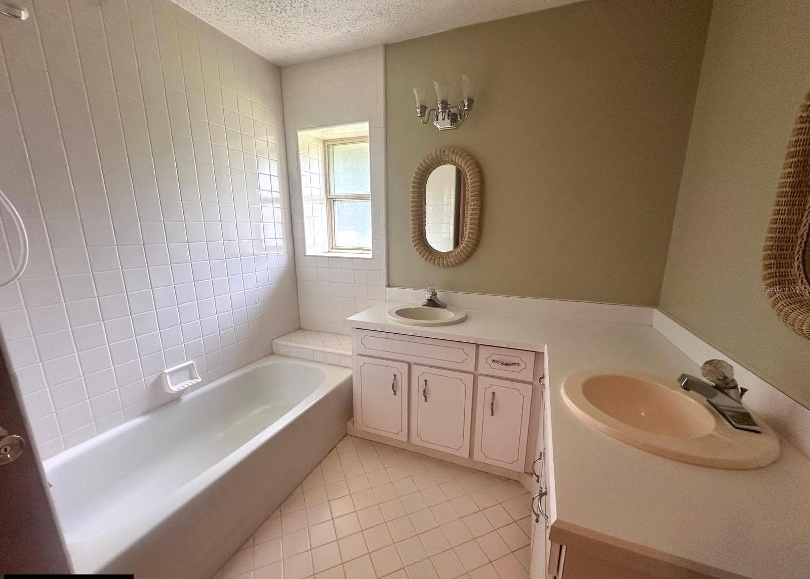 Single Family Residence at 1 WINDSOR PL, PALM COAST, photo 16 of 19