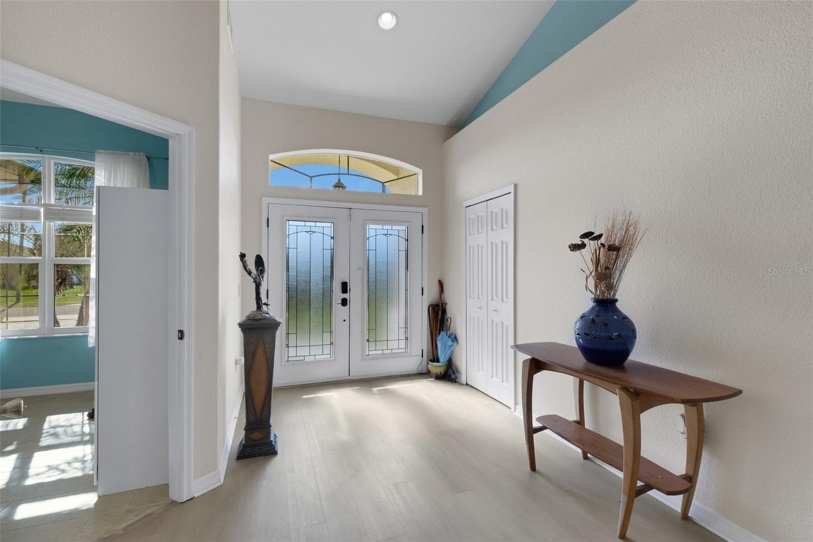 Single Family Residence at 1232 PORPOISE RD, VENICE, photo 4 of 63