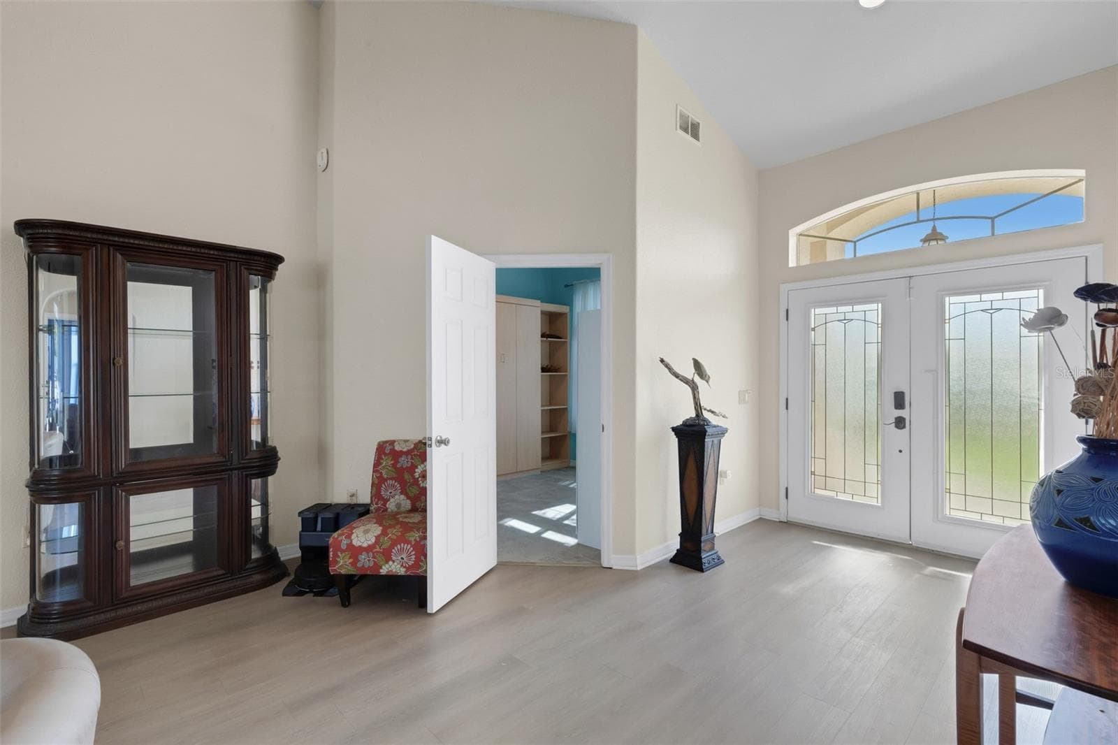 Single Family Residence at 1232 PORPOISE RD, VENICE, photo 7 of 63