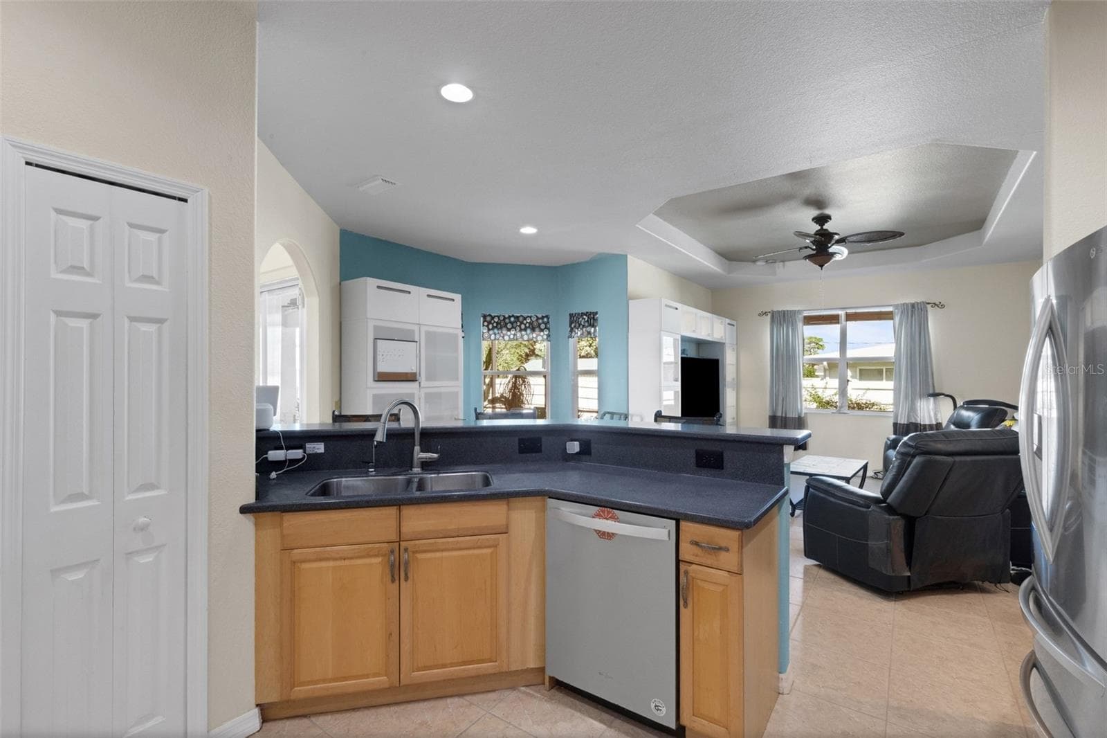 Single Family Residence at 1232 PORPOISE RD, VENICE, photo 17 of 63