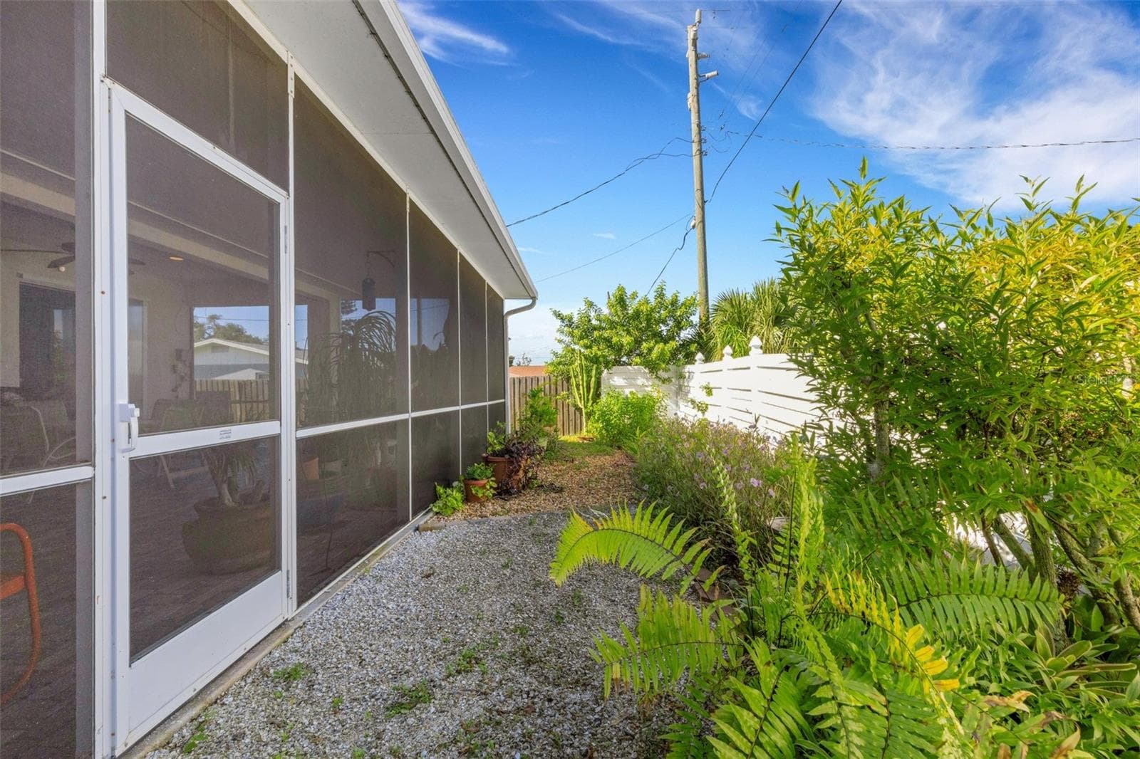Single Family Residence at 1232 PORPOISE RD, VENICE, photo 44 of 63