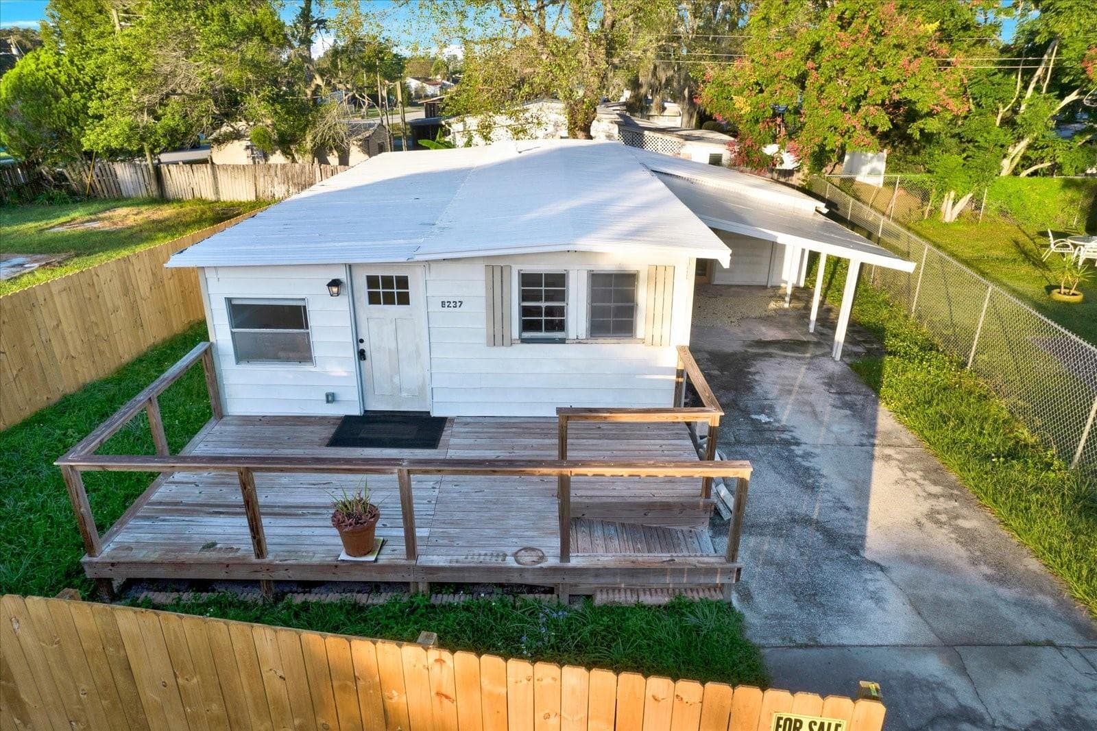 Mobile Home at 6237 NEW YORK ST, ZEPHYRHILLS, photo 12 of 17