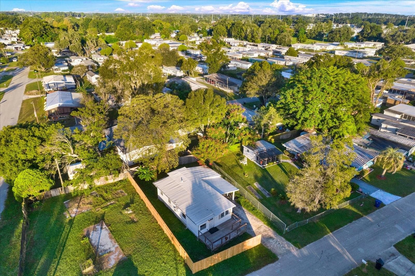 Mobile Home at 6237 NEW YORK ST, ZEPHYRHILLS, photo 15 of 17