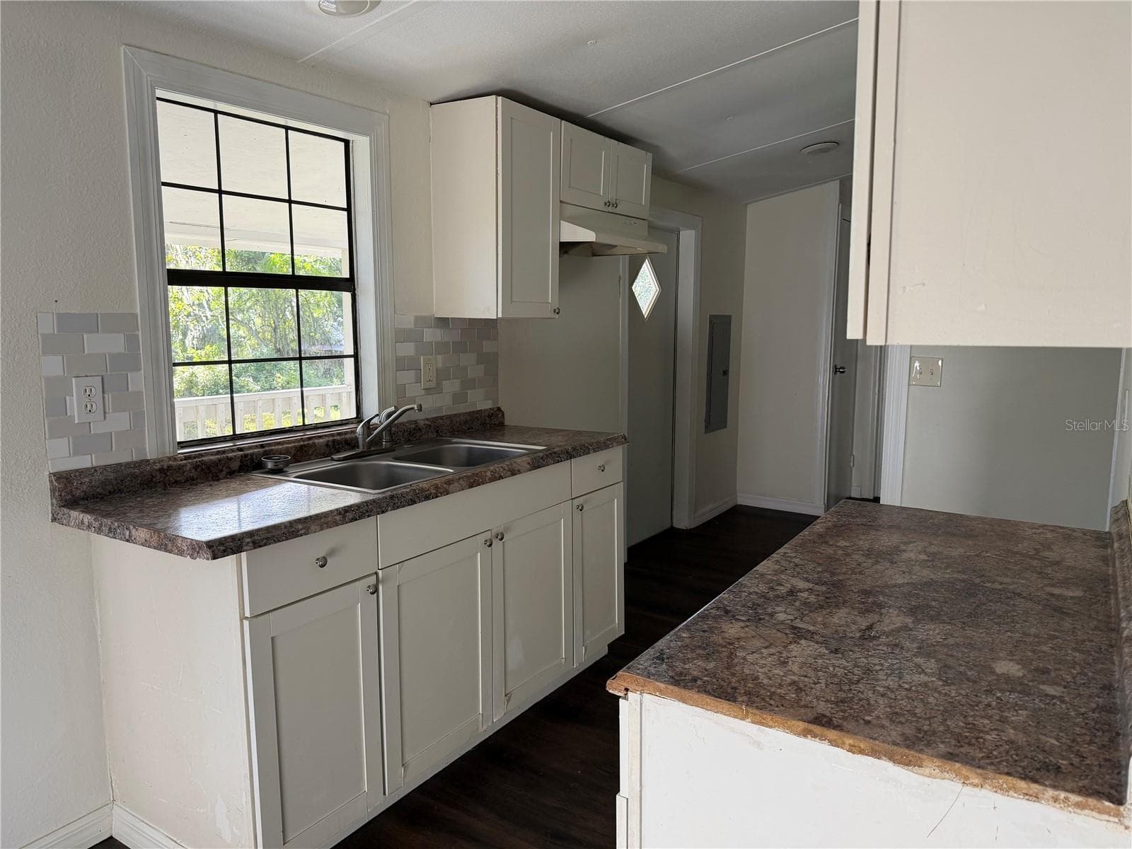 Kitchen - 9038 PARRISH AVE, BROOKSVILLE