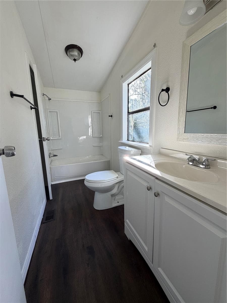 Master Bathroom - 9038 PARRISH AVE, BROOKSVILLE