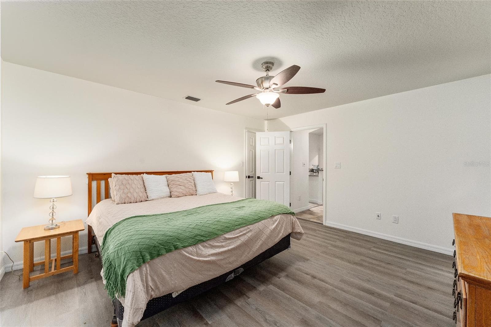 Single Family Residence at 7237 EDMUND CT, MOUNT DORA, photo 42 of 66
