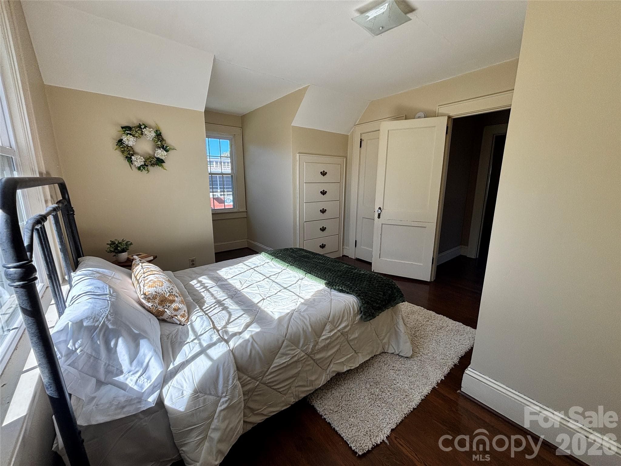 Single Family Residence at 323 4th Street Place SW, Hickory, photo 11 of 20