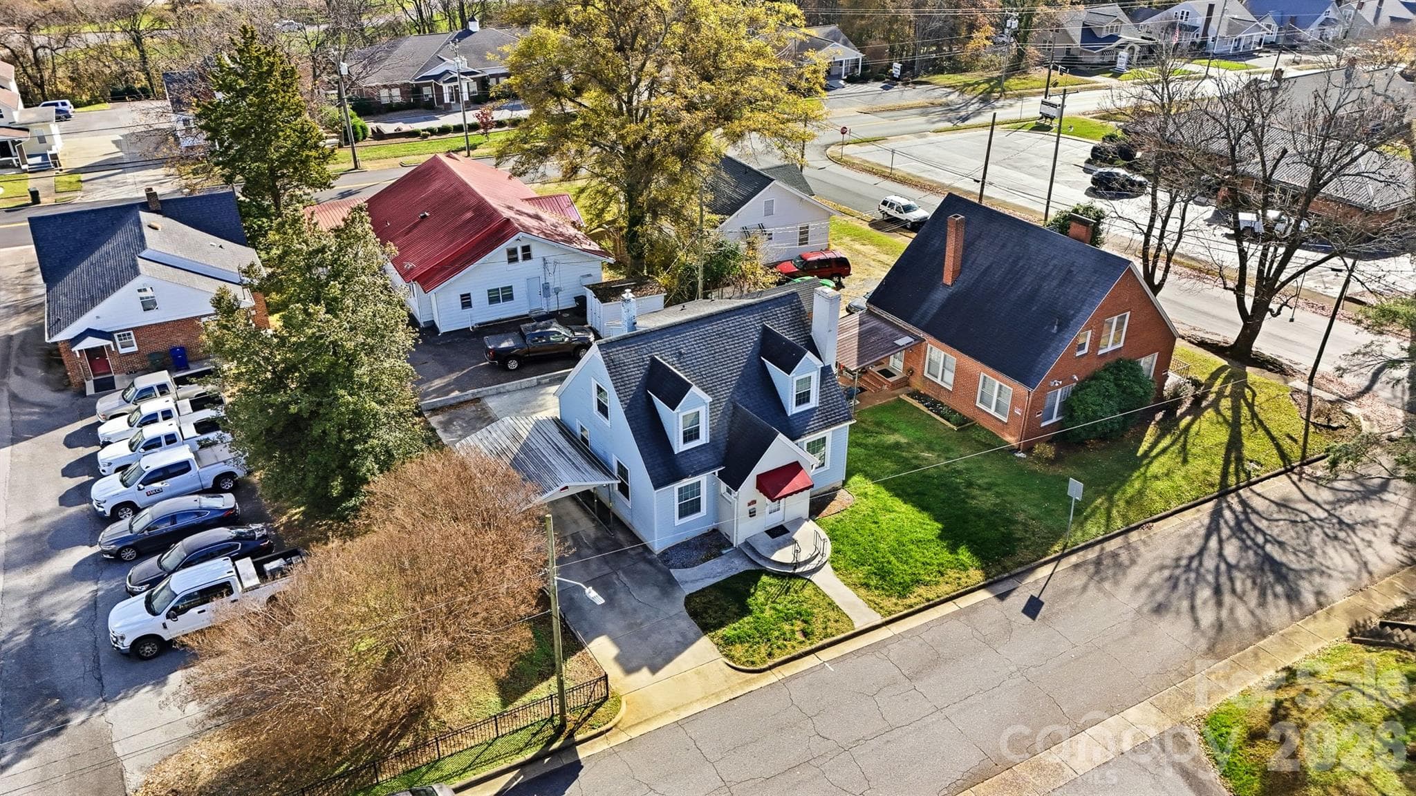Single Family Residence at 323 4th Street Place SW, Hickory, photo 19 of 20